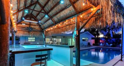 Pink Flamingo Pool Home | Firepit & Tiki!