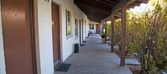 El Rancho Boulder Motel