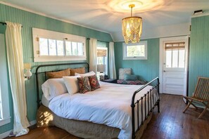 3 bedrooms, desk, free WiFi, bed sheets - Historic Gideon’s Fish House, St. Andrews (Panama City)