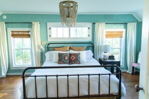 3 bedrooms, desk, free WiFi, bed sheets - Historic Gideon’s Fish House, St. Andrews (Panama City)