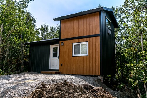 Payne Lake Wilderness Huts - Grizzly Basin