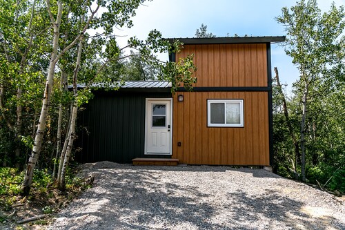 Payne Lake Wilderness Huts - Grizzly Basin