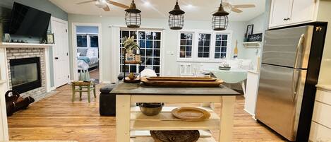 المنشأة من الداخل