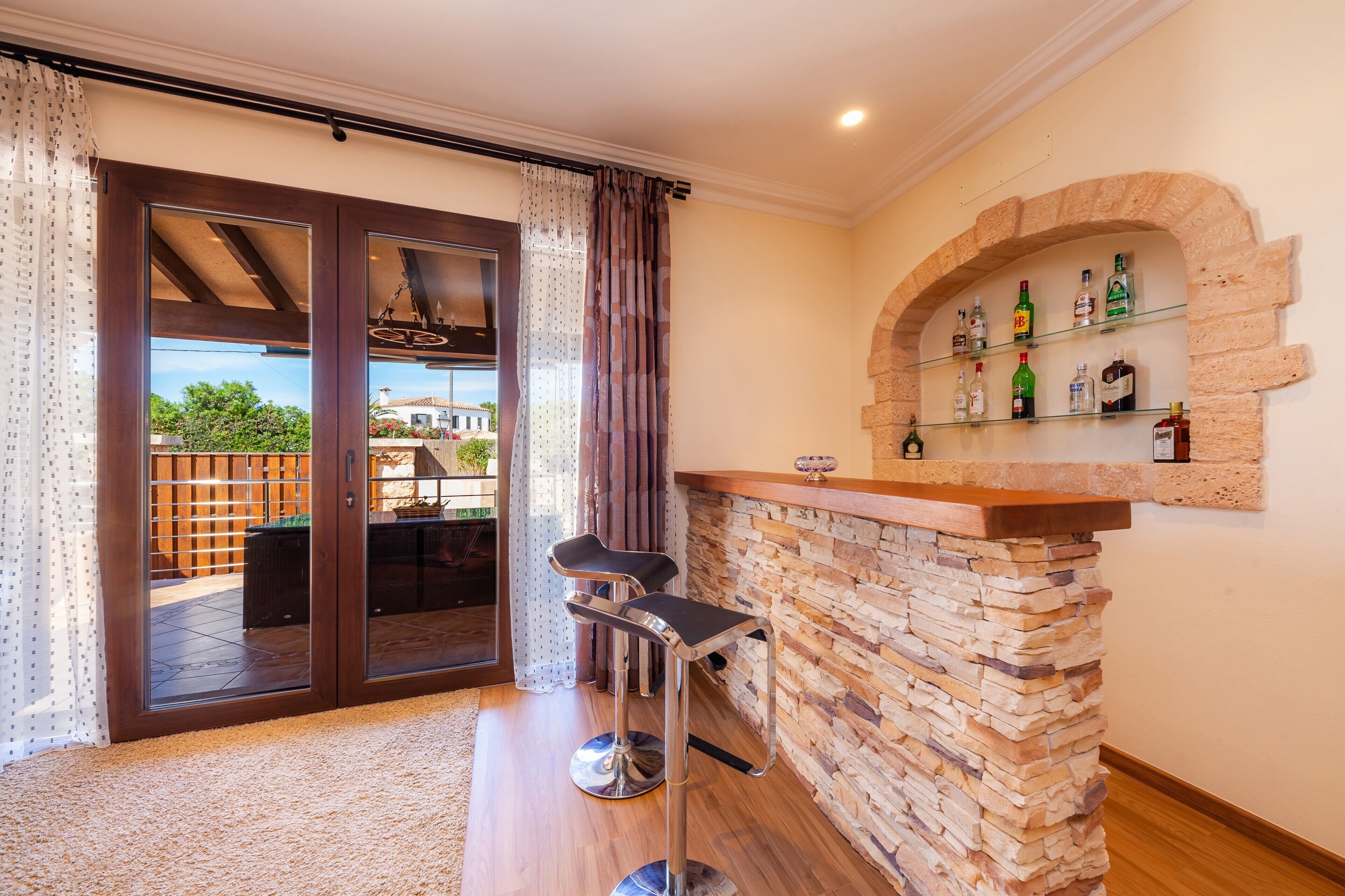 Bar (in der Unterkunft)