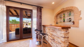 Bar (in der Unterkunft)