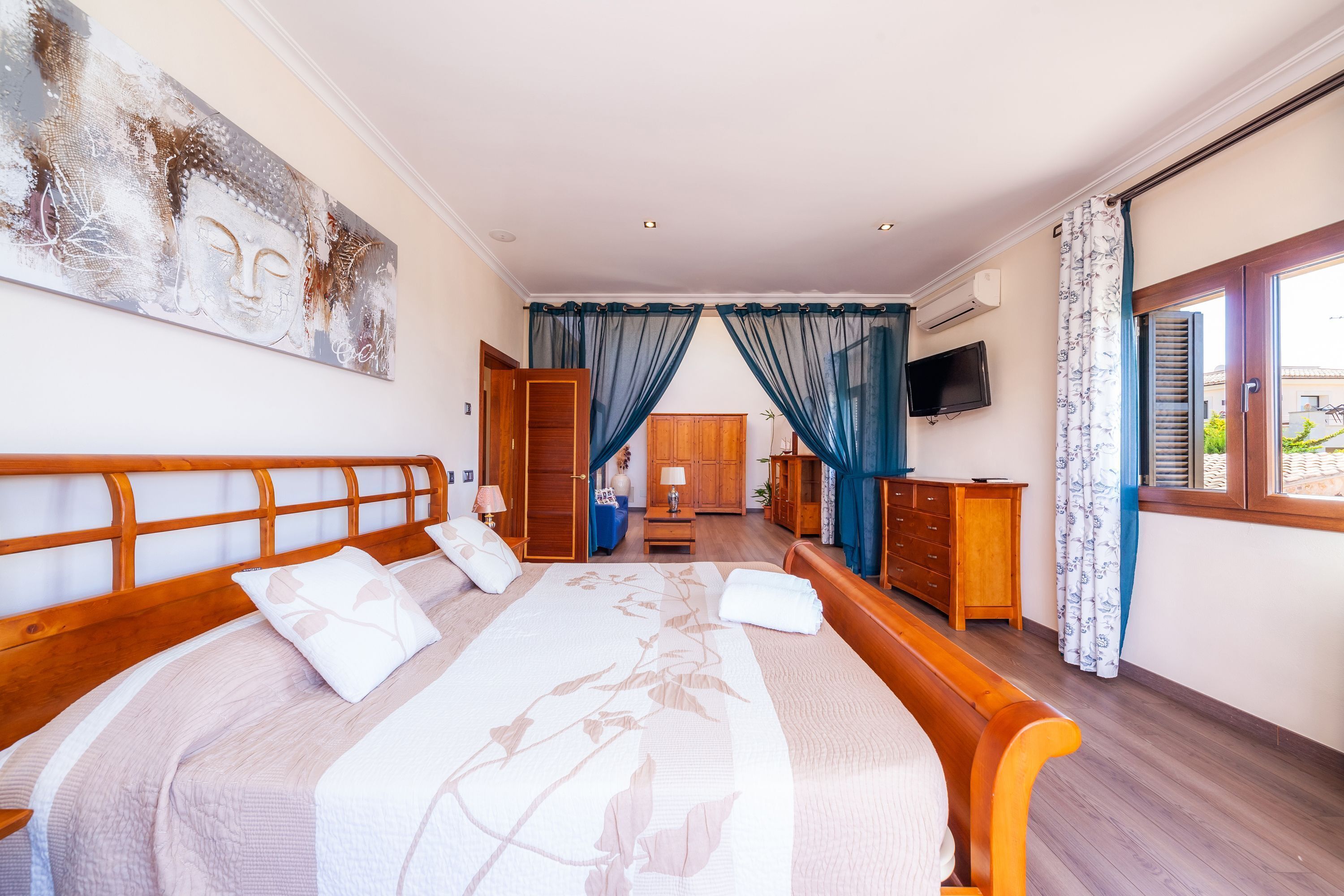 4 habitaciones, tabla de planchar con plancha y wifi gratis 