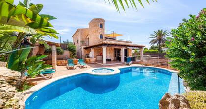 Luxuriöse Villa in Strandnähe – Villa Del Salto Uceda