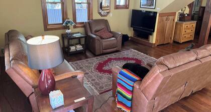 1st St, Wonderful 3 BR home in the town of CB!