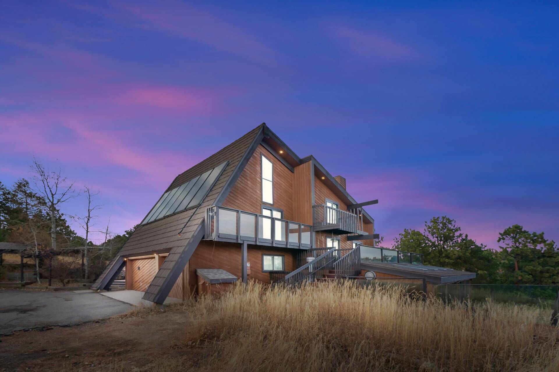 Retreat to the Enchanted Forest.Great Views.Hot Tub!