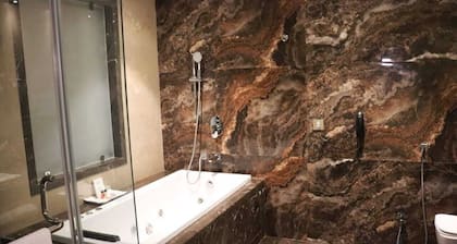 Grand Geet Hotel