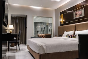 Habitación doble ejecutiva | Ropa de cama de alta calidad, edredón y camas con efecto memoria