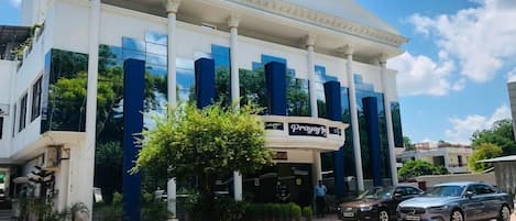 Facciata della struttura