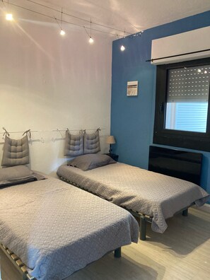 3 soverom, strykejern/-brett og sengetøy