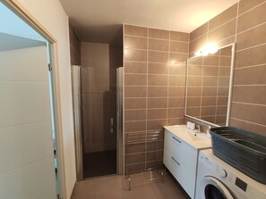 Hair dryer - Central Apartment in Biscarrosse - 4 Guests, Close to Beaches, Surf Classes, Parking & Wifi Included (Biscarrosse)