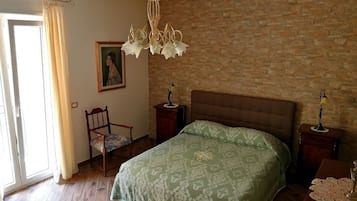 2 bedrooms, iron/ironing board