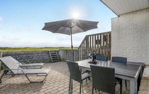 Outdoor dining - 1 bedroom beautiful apartment in Rømø (Rømø)