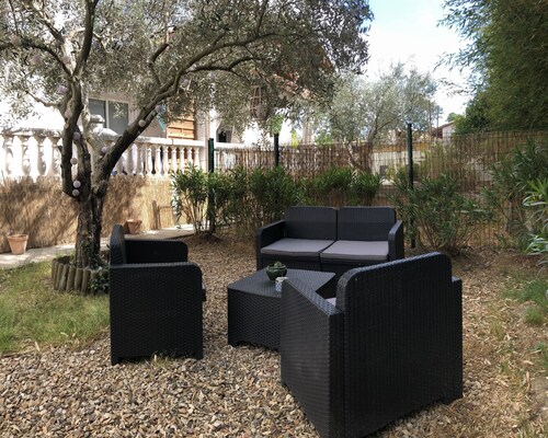 Spacious accommodation, swimming pool, terraces, located on our property