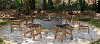 Pearl Beach Semi - 2 min to sand & sea – Lilly