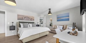 2 bedrooms, desk, iron/ironing board, travel cot