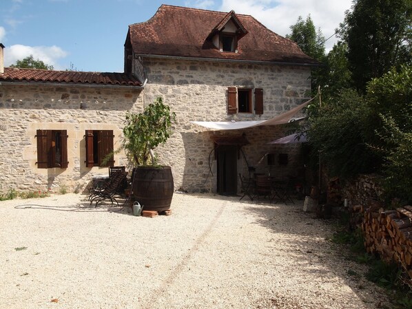 Exterior - Rural Peace and Tranquility (Saujac)