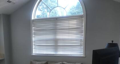 Pet Friendly 1 Bedroom Apartment; Quiet & Secluded - 1/2 hour from town
