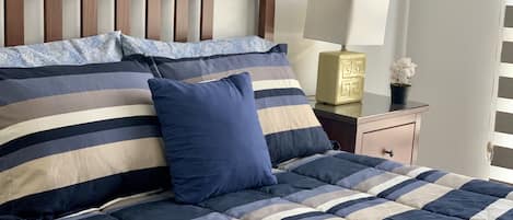 2 soverom, strykejern/-brett, wi-fi (inkludert) og sengetøy