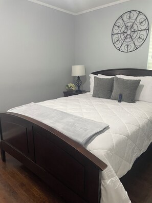 3 chambres, fer et planche à repasser, accès au Wi-Fi (inclus)