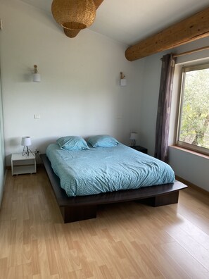 2 chambres, bureau, lit parapluie, Wi-Fi