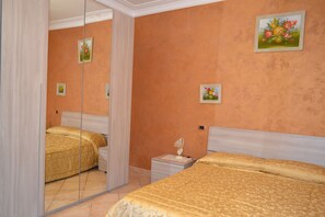 4 Schlafzimmer, Bügeleisen/Bügelbrett, WLAN, Bettwäsche