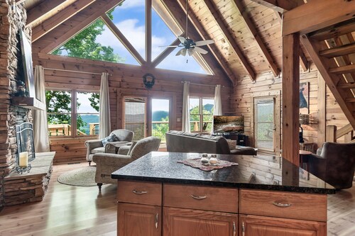 Amazin View, Fire Pit, Hot Tub, Grill, Game Room, Pool, Near Park Entrance