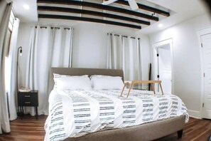 3 Schlafzimmer, Schreibtisch, Bügeleisen/Bügelbrett, kostenloses WLAN