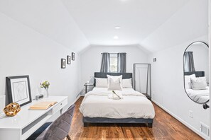 3 chambres, fer et planche à repasser, Wi-Fi gratuit, draps fournis