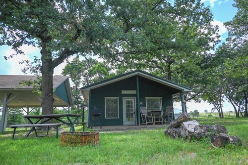 Longhorn Lake House - Arcridgeranchresort.com