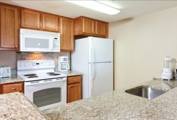 Private kitchen - Timeshare Condo (Honolulu)