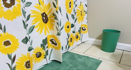 No Chores âą Fenced Yard âą Pet & Family âą Ft Moore