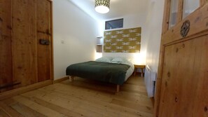 1 bedroom, iron/ironing board, travel cot, free WiFi - Charming apartment le 1707 in the heart of the historic city of Vauban (Briançon)