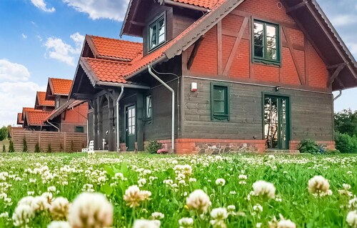 Lovely home in Gizycko with WiFi