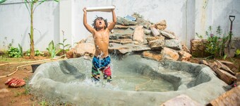 Unique 5-bed lakeview villa with roofterrace, minibeach, sandpit and kids pond. 