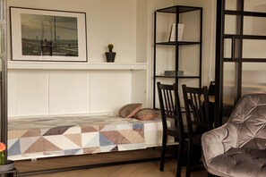 2 bedrooms, desk, iron/ironing board, travel cot