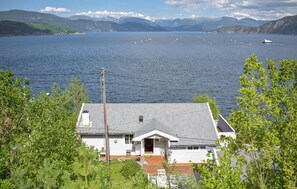 house - 3 bedroom beach front home in Jondal (Jondal)