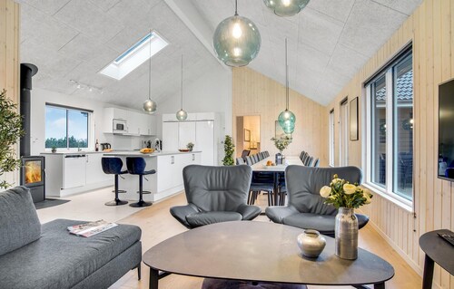 Stunning home in Løkken with sauna