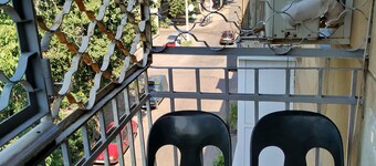 Apartment More. Shevchenko Avenue / French Boulevard