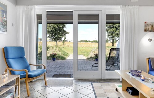 Nice apartment in Aakirkeby