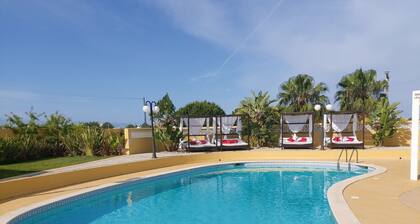 Quinta Nova is close to the most beautiful beaches in the lagoa council