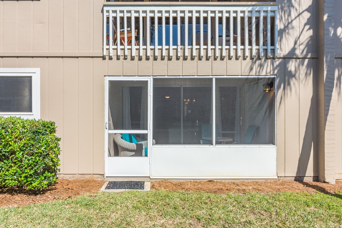 Photo 15 of Private Beach Entrance | Pet Friendly | Updated | Chateau 7A!