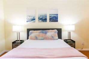 3 Schlafzimmer, BĂŒgeleisen/BĂŒgelbrett, Reisekinderbett, BettwĂ€sche