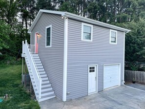 Exterior - Crow’s Nest • 1 BR Lewes Guest Apt – Bike to Beach (Lewes)