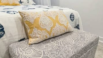 1 bedroom, desk, iron/ironing board, free WiFi