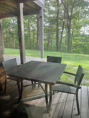 Outdoor dining - Get cozy for the winter in this 3 floor, 4 bedroom rustic ski home (Champion)