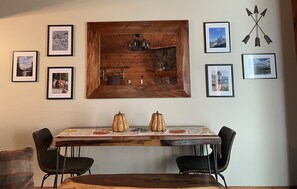 Dining - Get cozy for the winter in this 3 floor, 4 bedroom rustic ski home (Champion)